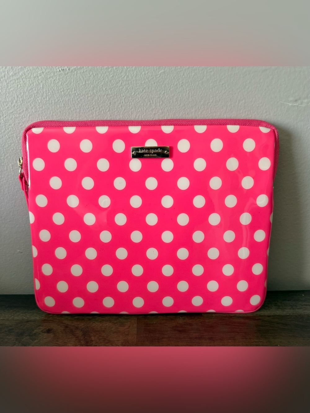 Kate Spade New York Pink White Polka Dot Patent iPad Tablet Sleeve Zip Pouch 10”